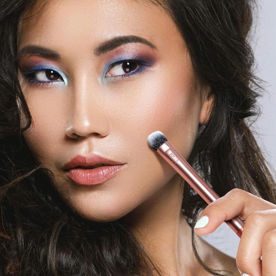 Cọ Tán Che Khuyết Điểm RT REAL TECHNIQUES Expert Concealer 245 91593